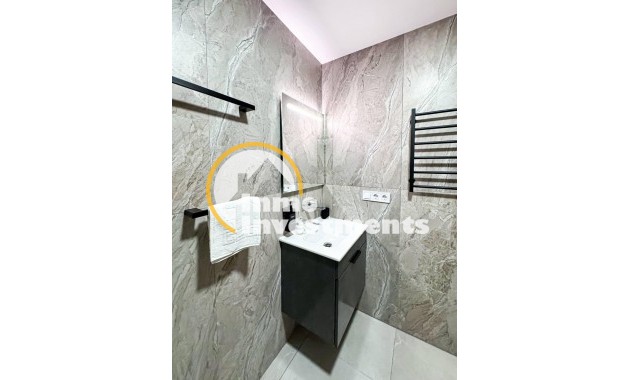 Reventa - Local comercial - Torrevieja - Centro