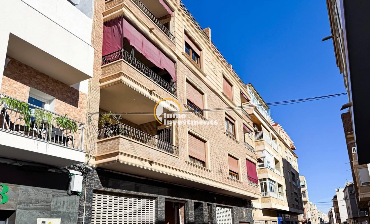 Reventa - Local comercial - Torrevieja - Centro