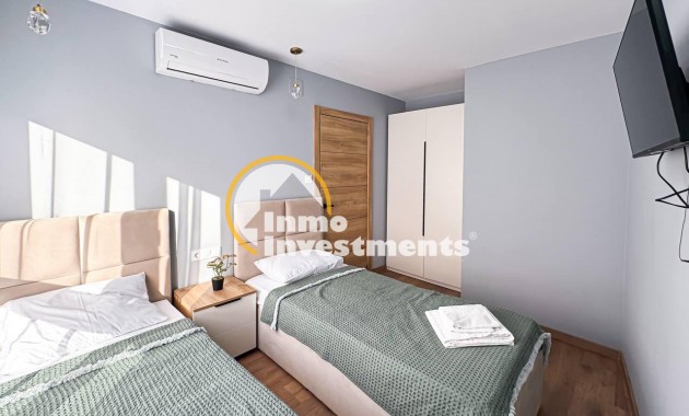 Reventa - Local comercial - Torrevieja - Centro