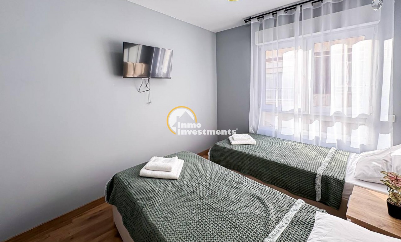 Reventa - Local comercial - Torrevieja - Centro