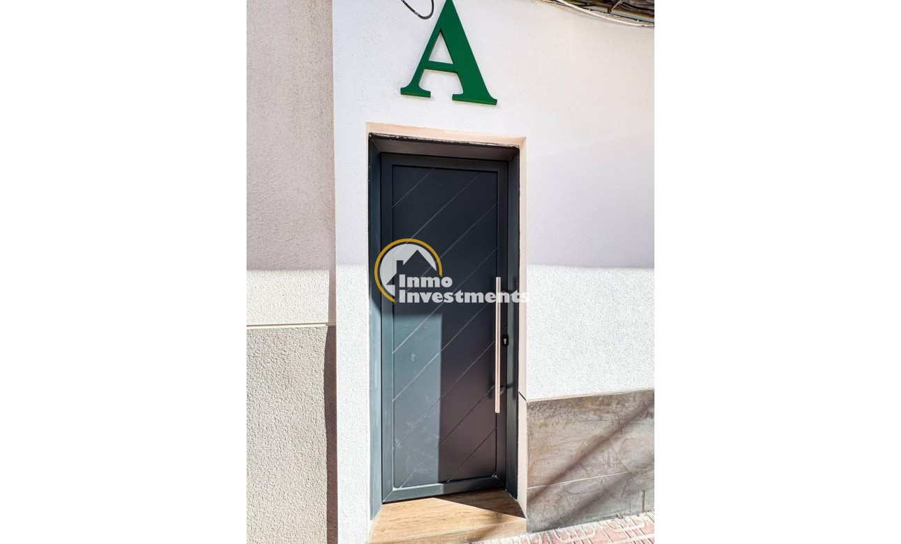 Reventa - Local comercial - Torrevieja - Centro