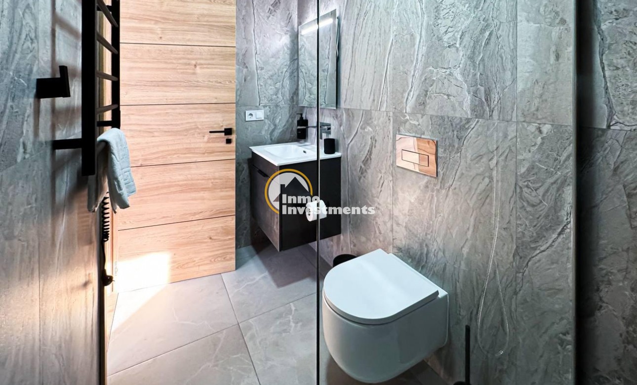 Reventa - Local comercial - Torrevieja - Centro