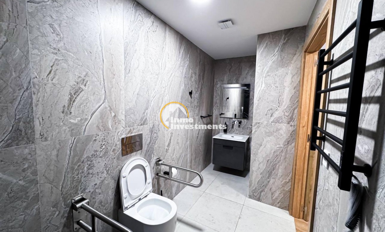 Reventa - Local comercial - Torrevieja - Centro