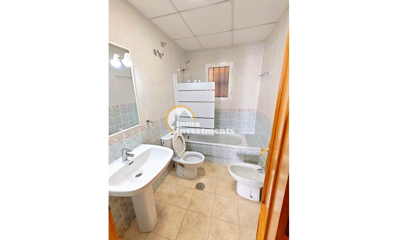 Reventa - Apartamento - Orihuela Costa - La Regia