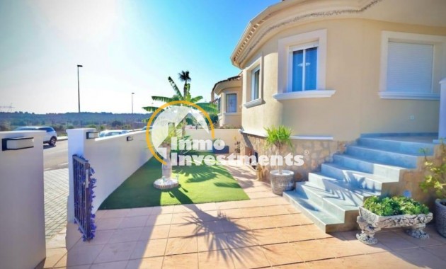 Reventa - Chalet independiente - San Miguel de Salinas - Residencial los flamencos