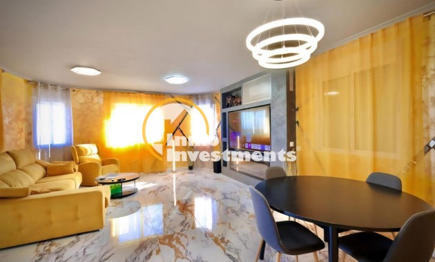 Reventa - Chalet independiente - San Miguel de Salinas - Residencial los flamencos