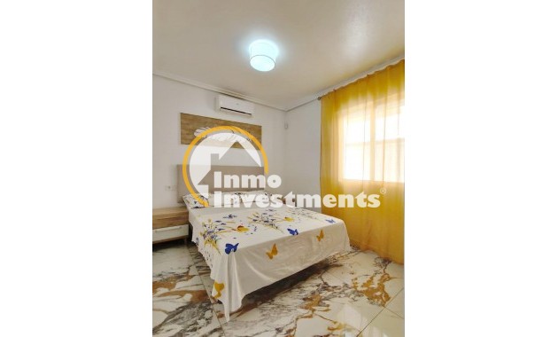 Reventa - Chalet independiente - San Miguel de Salinas - Residencial los flamencos