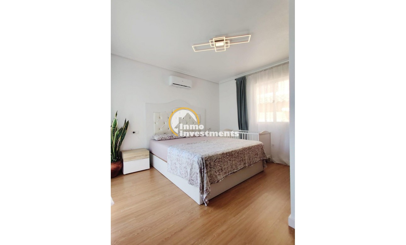 Reventa - Chalet independiente - San Miguel de Salinas - Residencial los flamencos