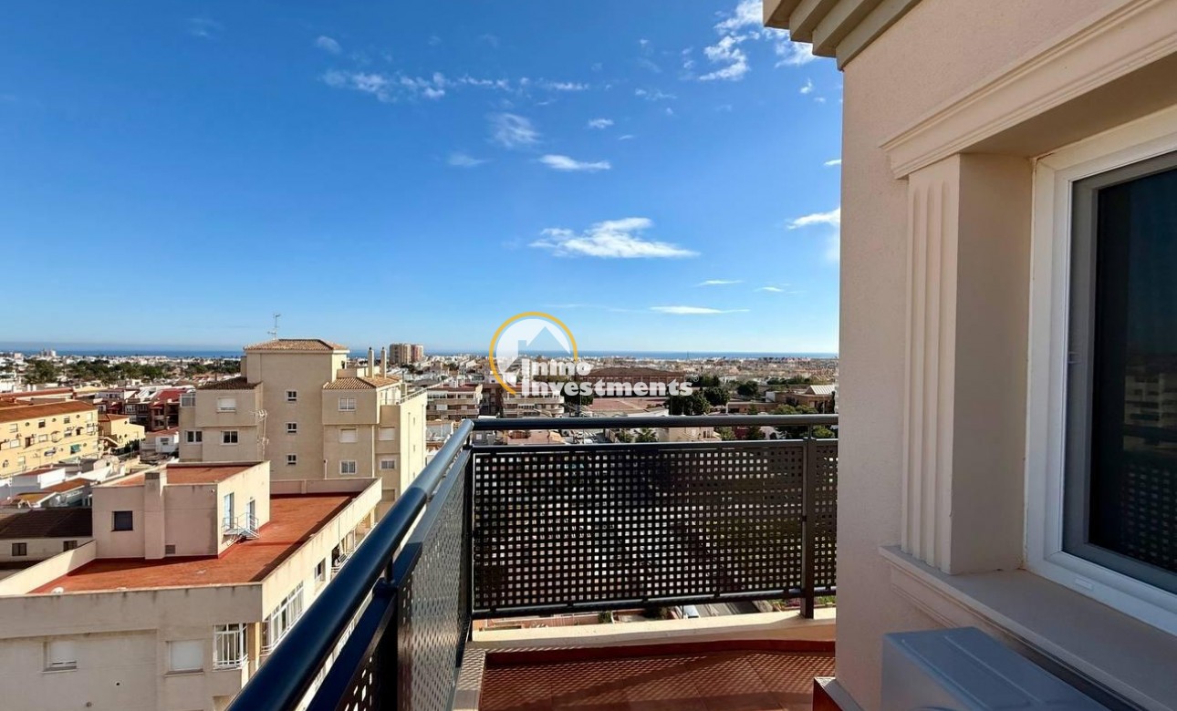 Reventa - Ático - Torrevieja