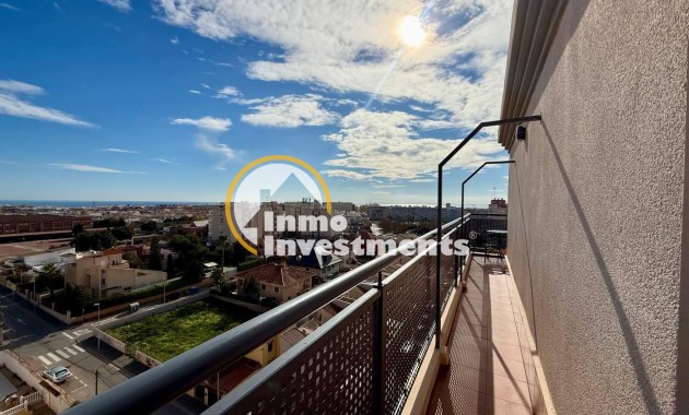 Reventa - Ático - Torrevieja