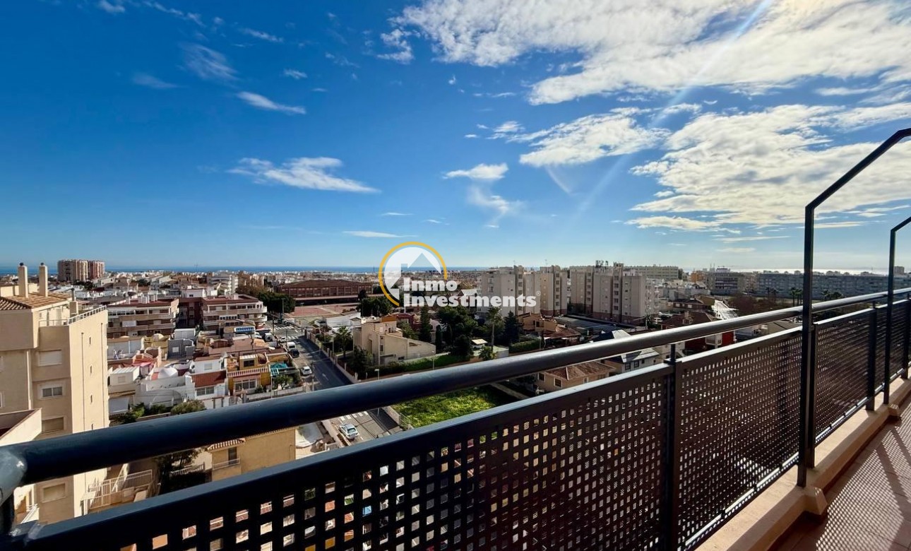 Reventa - Ático - Torrevieja