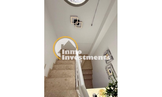 Reventa - Ático - Torrevieja