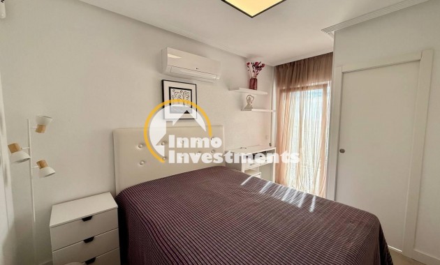 Reventa - Ático - Torrevieja