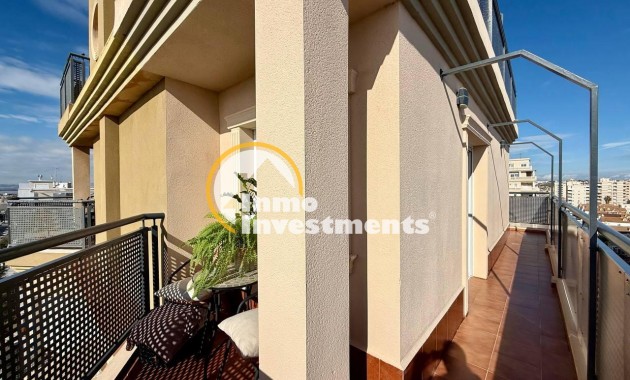 Reventa - Ático - Torrevieja