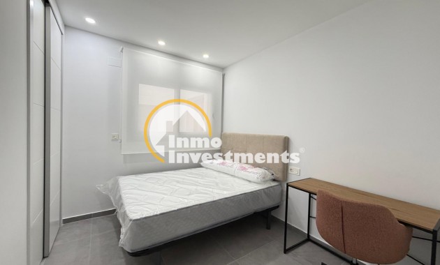 Reventa - Apartamento - Torrevieja - Estacion de autobuses