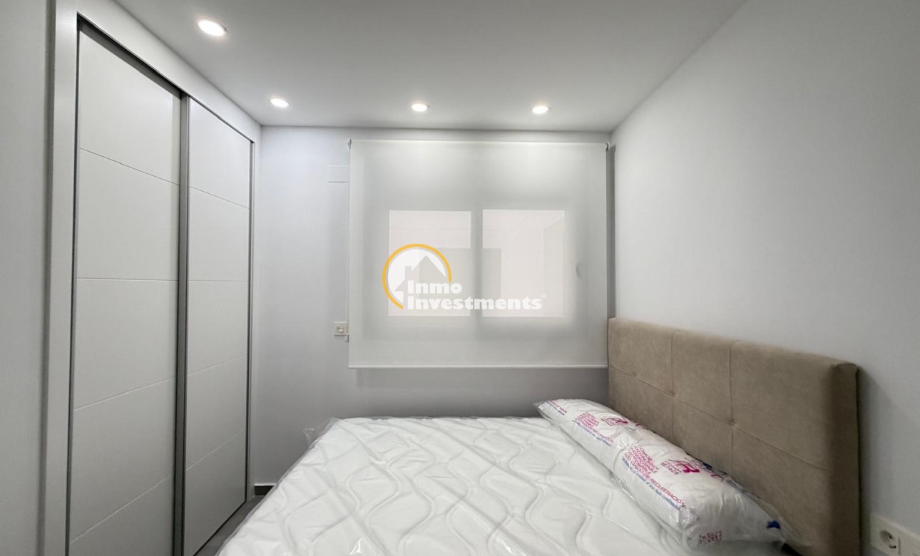 Reventa - Apartamento - Torrevieja - Estacion de autobuses