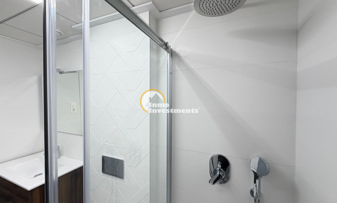 Reventa - Apartamento - Torrevieja - Estacion de autobuses