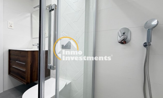 Reventa - Apartamento - Torrevieja - Estacion de autobuses