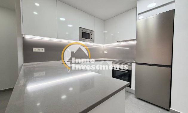 Reventa - Apartamento - Torrevieja - Estacion de autobuses