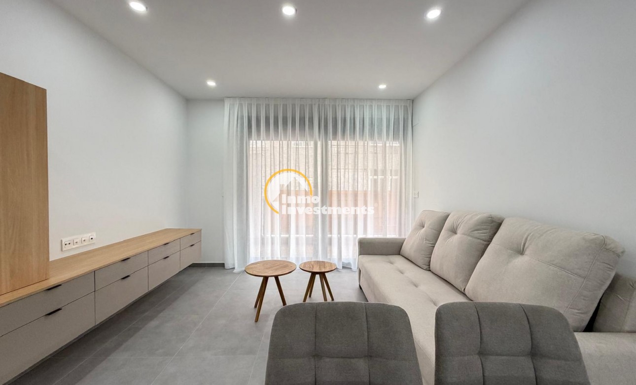 Reventa - Apartamento - Torrevieja - Estacion de autobuses