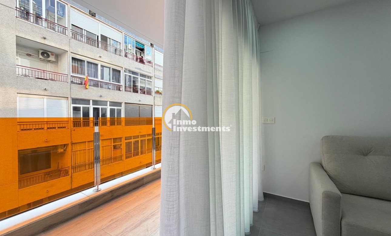 Reventa - Apartamento - Torrevieja - Estacion de autobuses