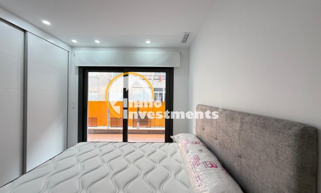 Reventa - Apartamento - Torrevieja - Estacion de autobuses