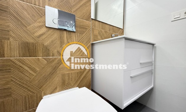 Reventa - Apartamento - Torrevieja - Estacion de autobuses