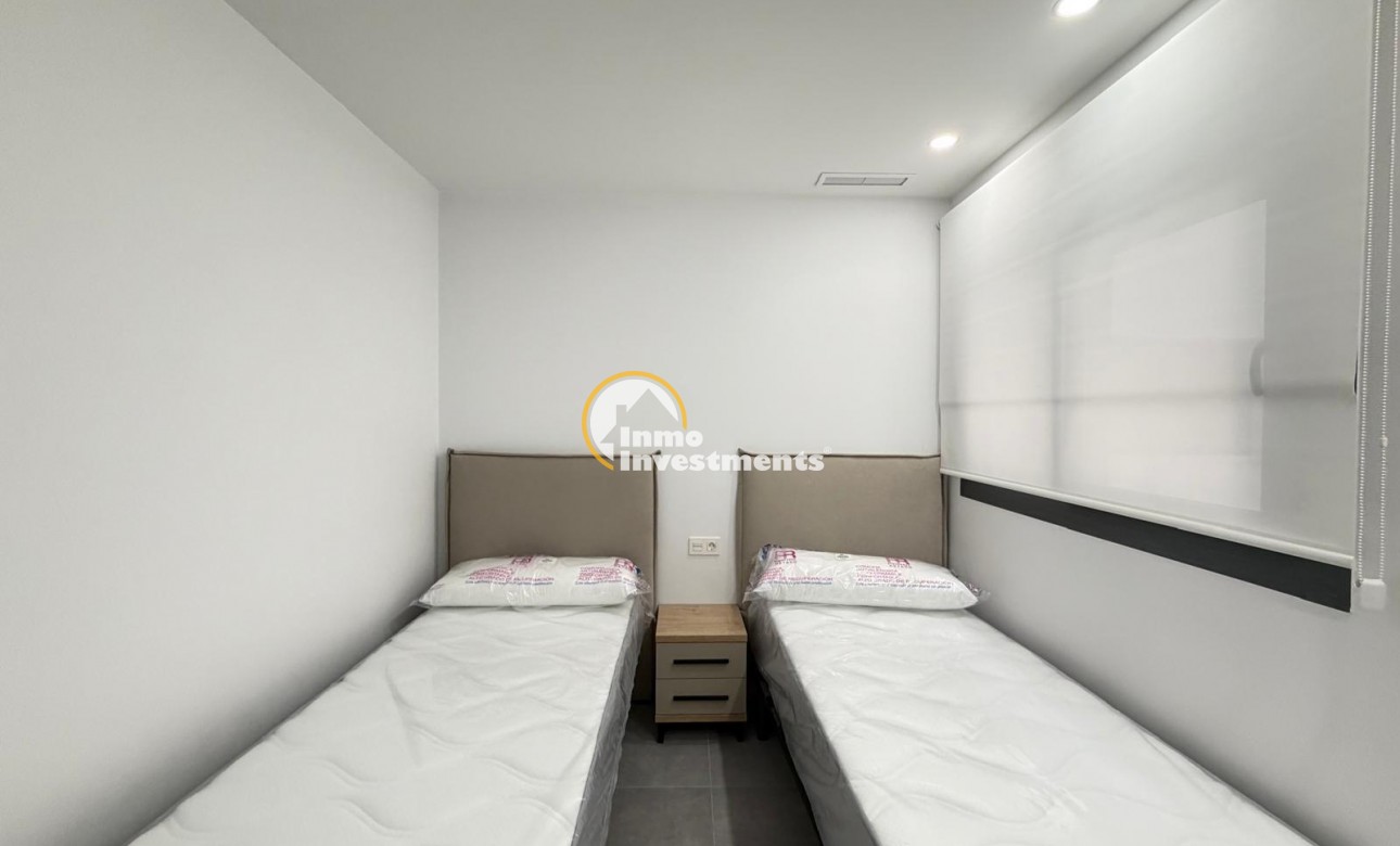 Reventa - Apartamento - Torrevieja - Estacion de autobuses