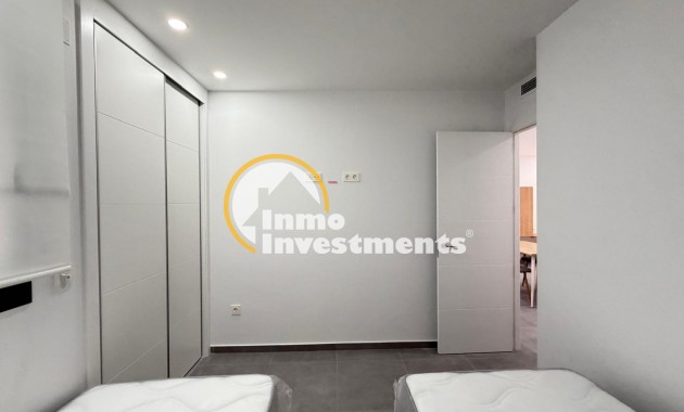 Reventa - Apartamento - Torrevieja - Estacion de autobuses