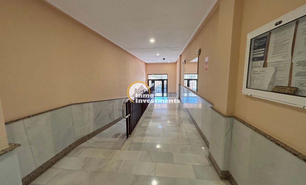 Reventa - Apartamento - Torrevieja - Playa del Cura