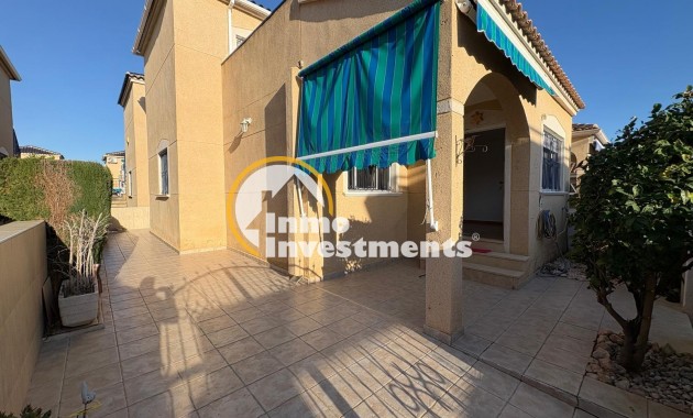 Resale - Villa - Orihuela - Urbanización Perla del Mar