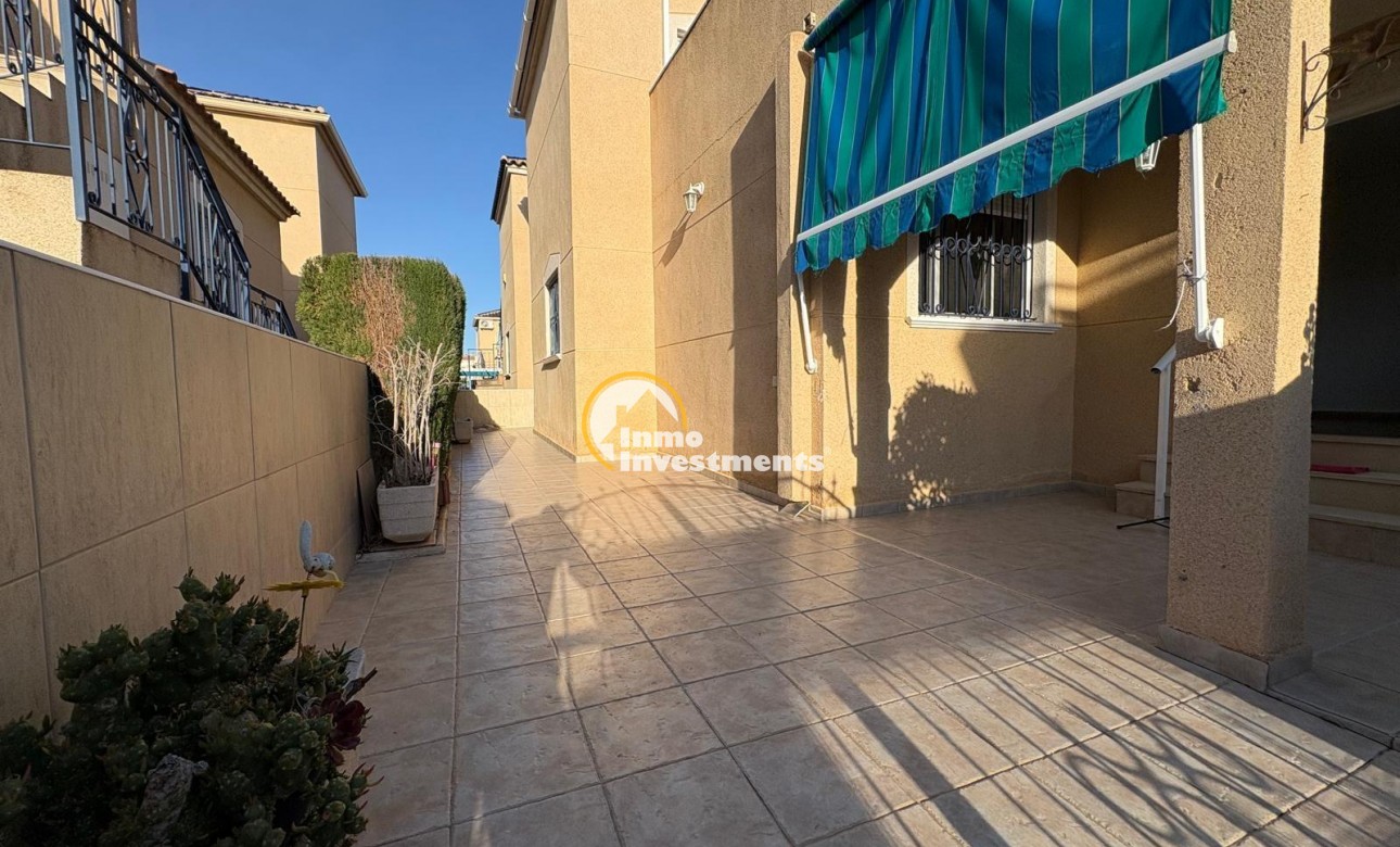 Resale - Villa - Orihuela - Urbanización Perla del Mar