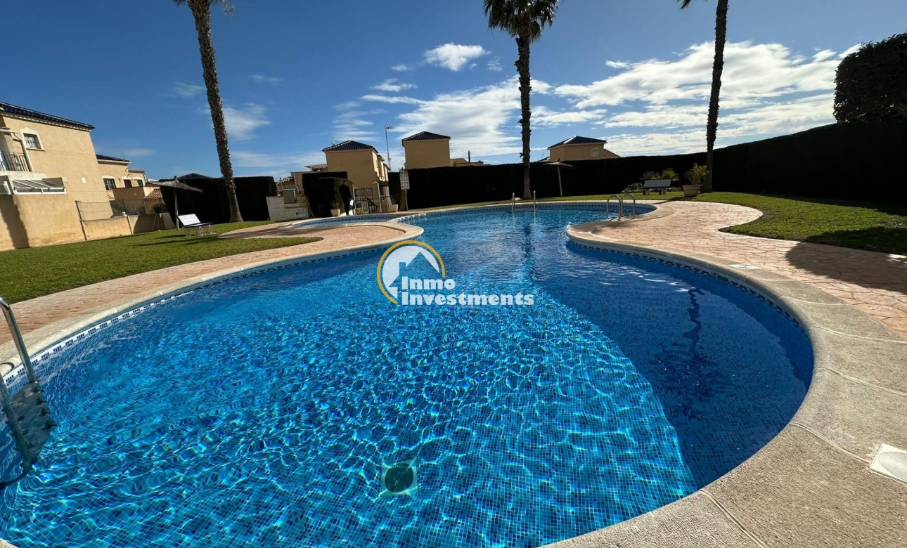 Resale - Villa - Orihuela - Urbanización Perla del Mar