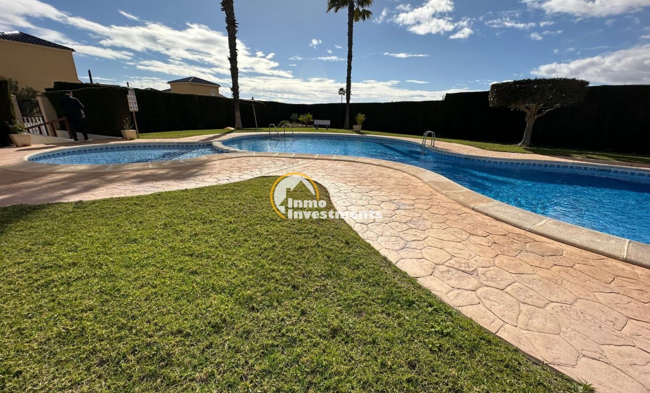 Resale - Villa - Orihuela - Urbanización Perla del Mar