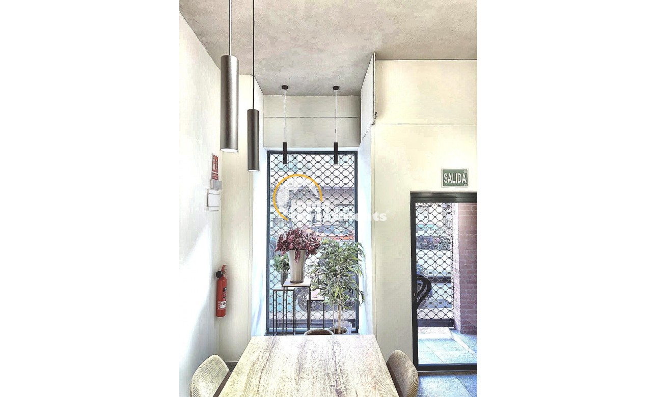 Revente privée - Local commercial - Torrevieja