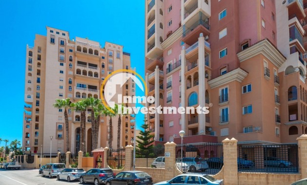 Resale - Apartment - Torrevieja - Playa de Los Locos