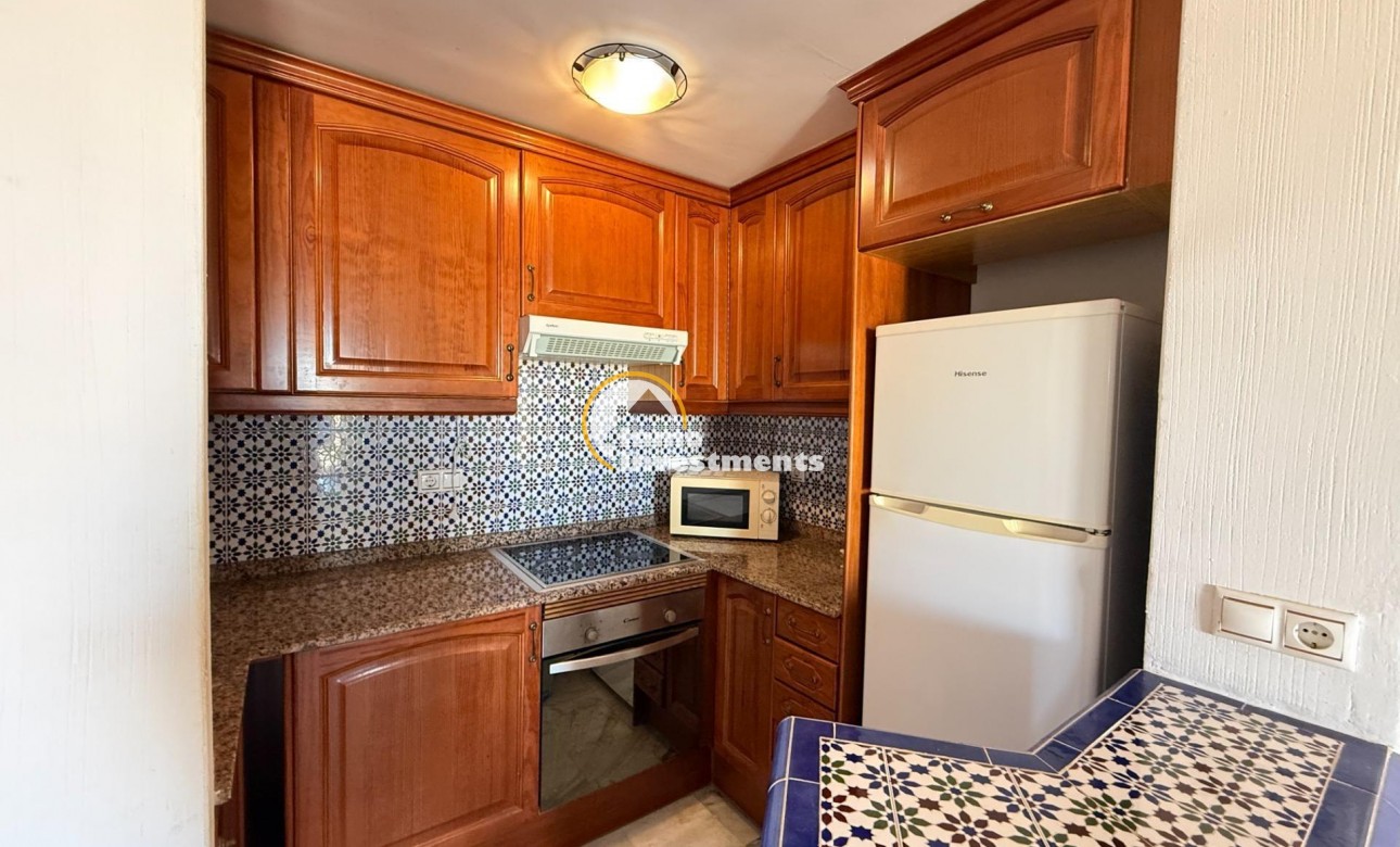 Resale - Apartment - Torrevieja - Playa de Los Locos