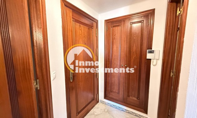 Resale - Apartment - Torrevieja - Playa de Los Locos