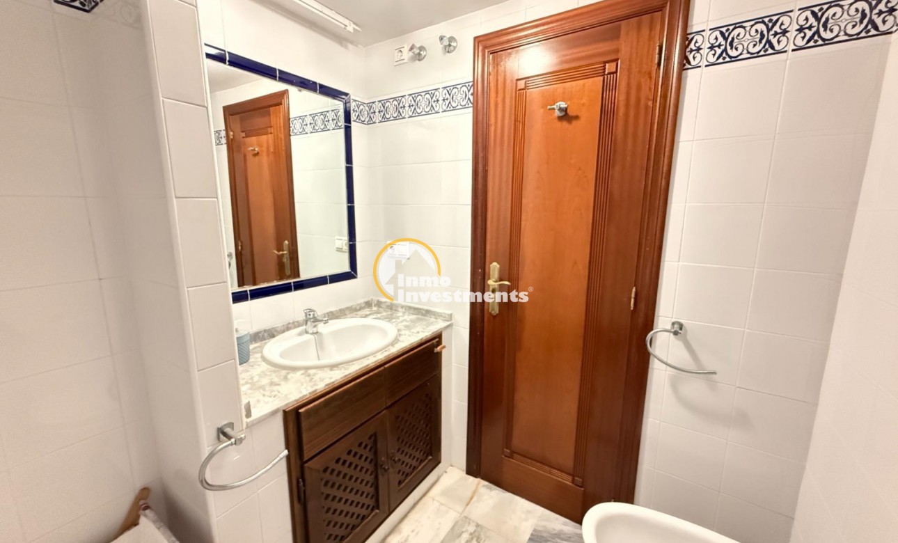 Resale - Apartment - Torrevieja - Playa de Los Locos