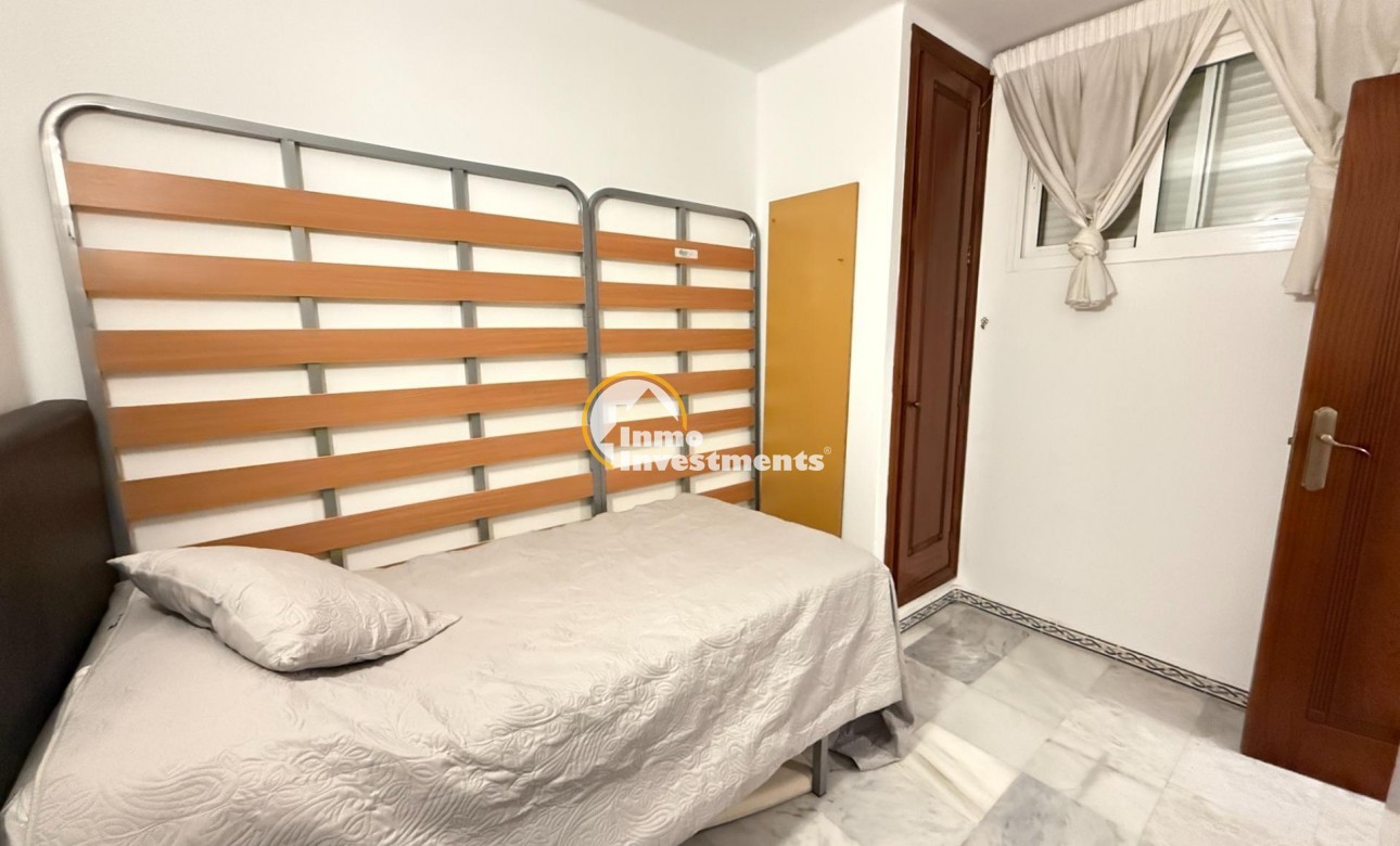 Resale - Apartment - Torrevieja - Playa de Los Locos
