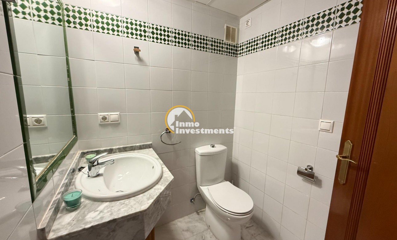 Resale - Apartment - Torrevieja - Playa de Los Locos