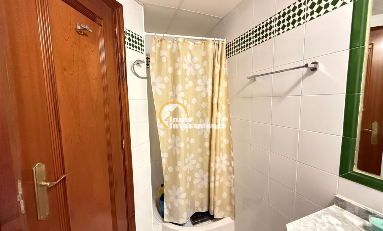 Resale - Apartment - Torrevieja - Playa de Los Locos