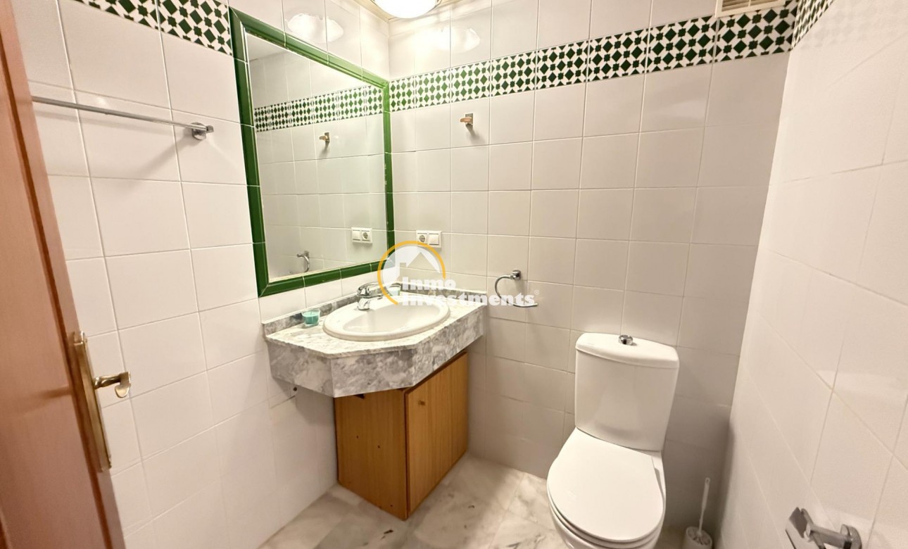 Resale - Apartment - Torrevieja - Playa de Los Locos