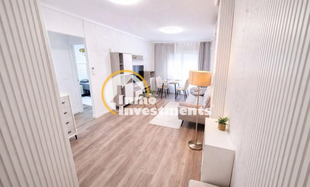 Till salu - Lägenhet - Torrevieja - Estacion de autobuses