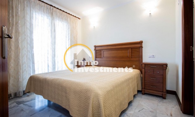 Resale - Apartment - Torrevieja - Los Frutales