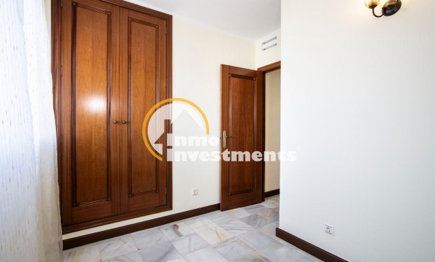 Resale - Apartment - Torrevieja - Los Frutales