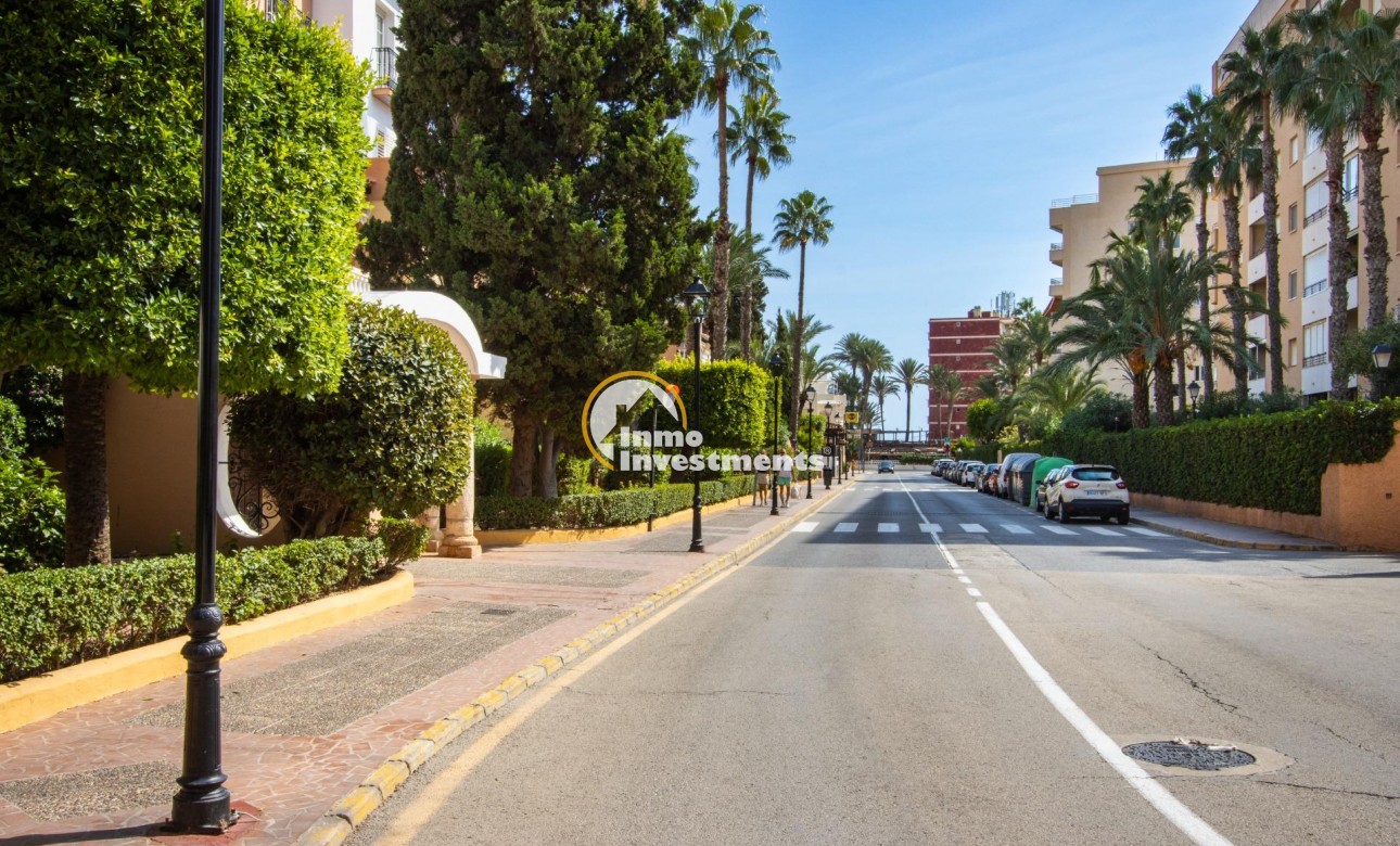 Resale - Apartment - Torrevieja - Los Frutales