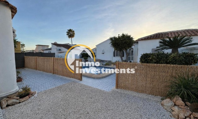 Reventa - Chalet independiente - Orihuela Costa - La Florida