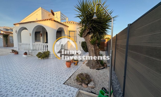 Reventa - Chalet independiente - Orihuela Costa - La Florida