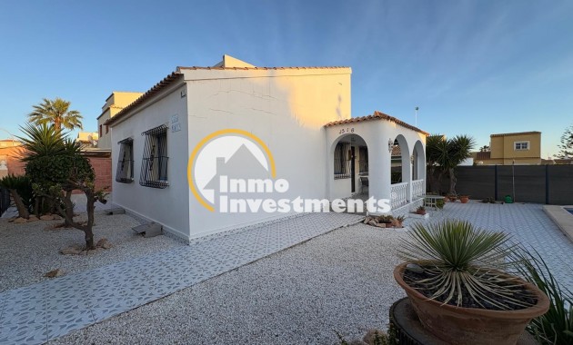 Reventa - Chalet independiente - Orihuela Costa - La Florida